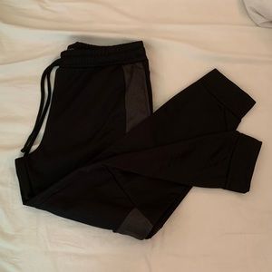 Black Sweatpants With Gray